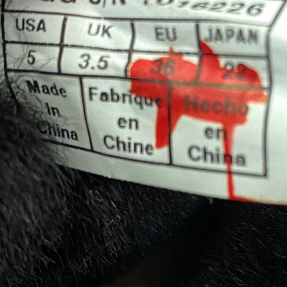 UGG Bailey Button Boots Black 5 - Picture 13 of 14